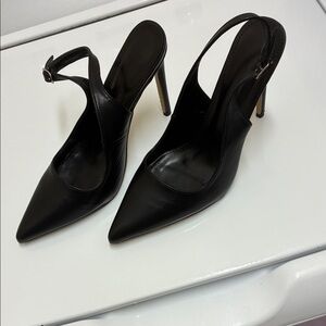 Source Unknown Black Slingback Heels